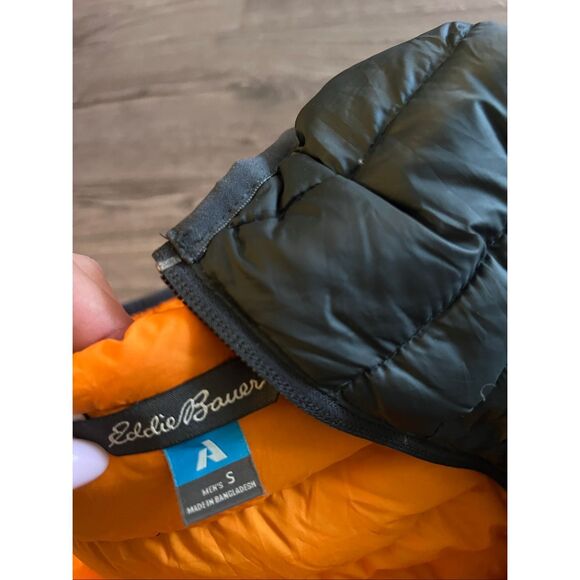 Eddie Bauer First Ascent Men's Downlight Hooded Jacket size Small - Picture 4 of 8